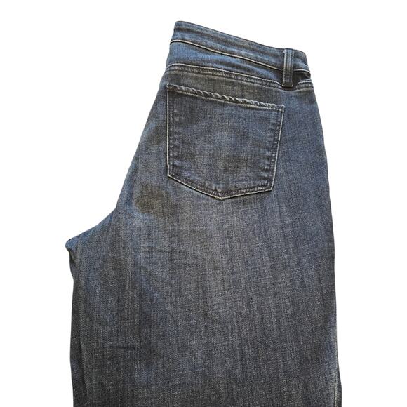 Talbots Flawless Five Pocket Jeans Womens Size 8 Blue Denim Curvy Straight - Picture 6 of 12